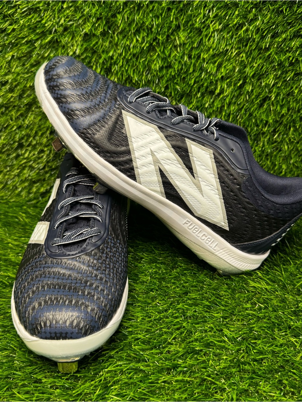 Size 9 - Mens New Balance FuelCell 4040 v7 Metal Baseball Cleats Navy - L4040TN7
